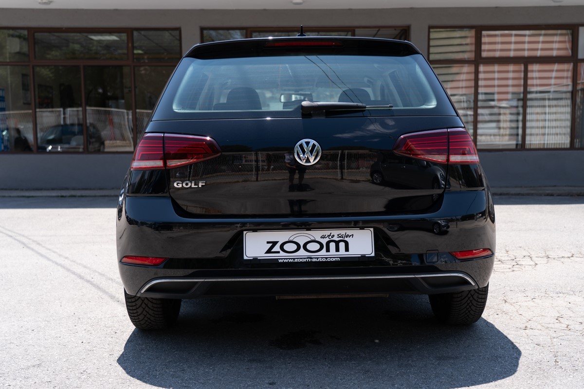 Volkswagen Golf 1,6 TDI DSG