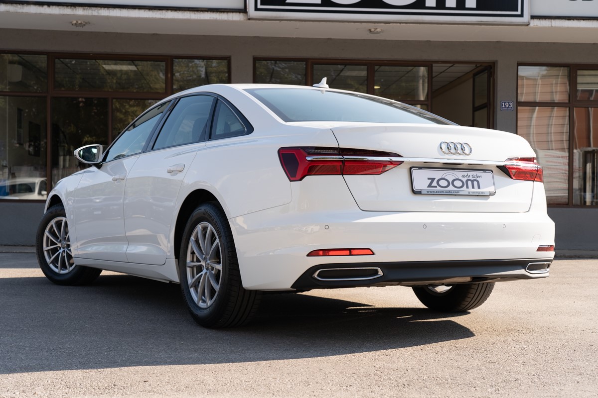 Audi A6
 40 TDi S-tronic