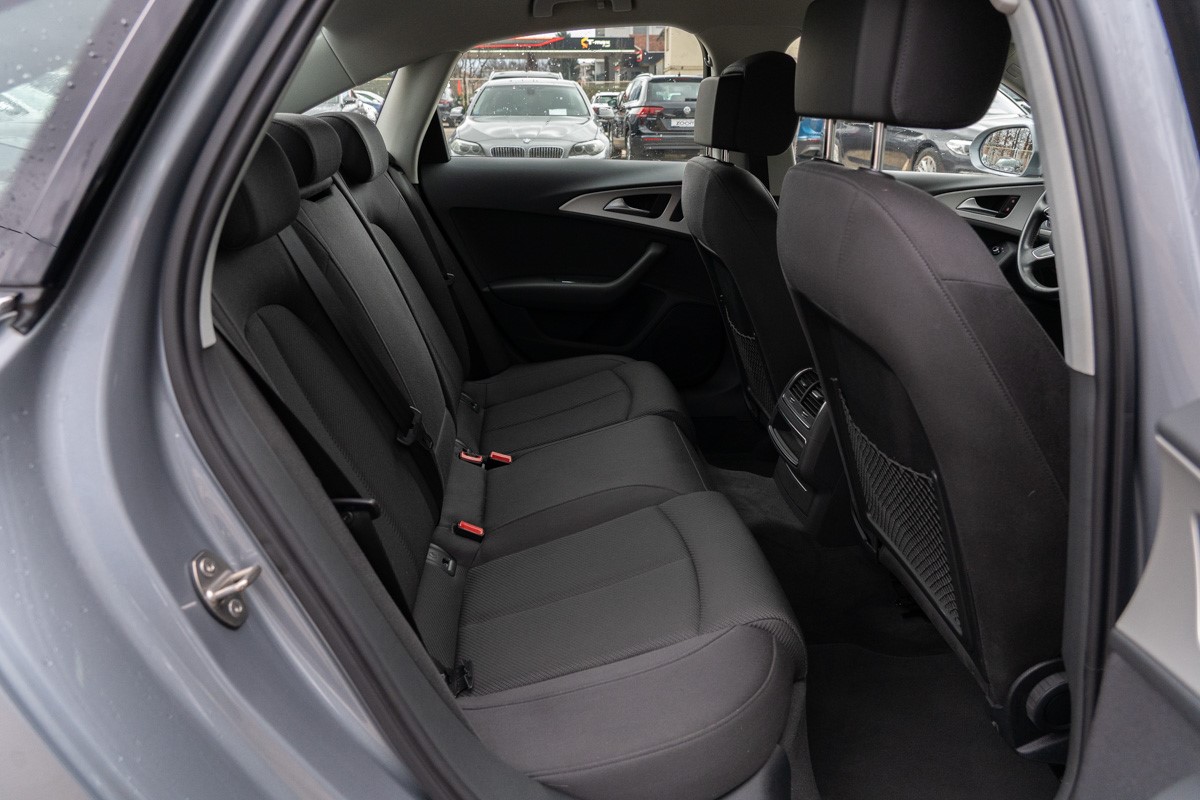 Audi A6
 2.0 TDi Ultra S-tronic