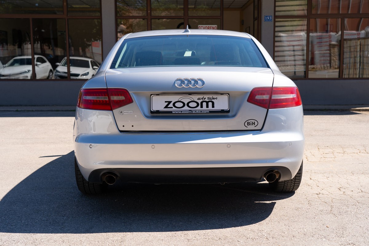 Audi A6
 2,0 TDI