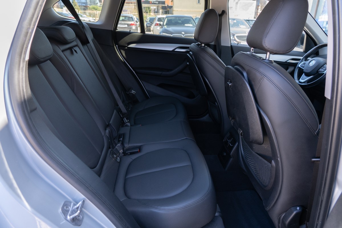 BMW
 X1 sDrive 18d