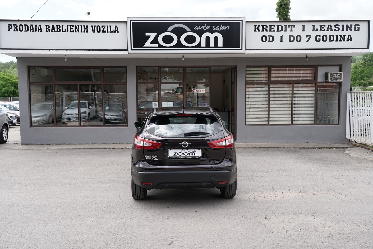 Nissan
 Qashqai 1.5 DCI