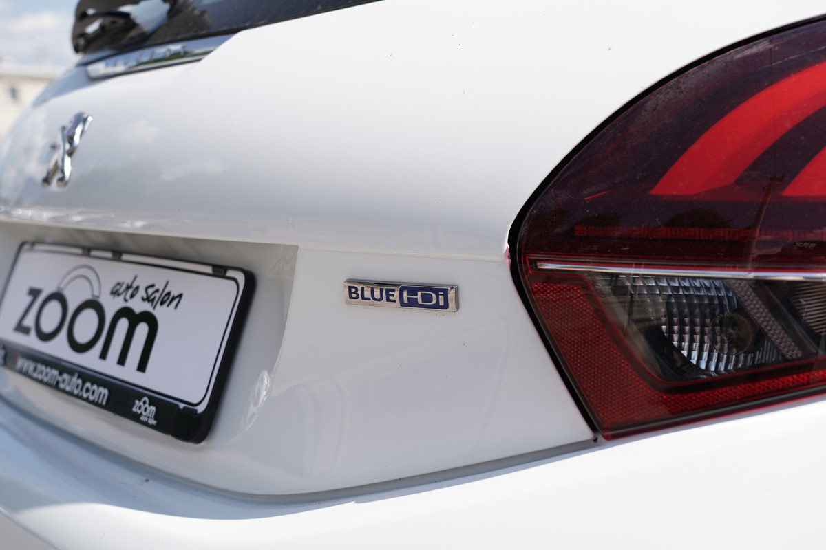 Peugeot 208 1,6 BlueHDI