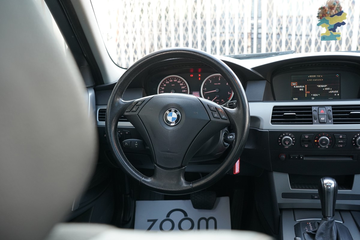 BMW
 5-Series 525 D 