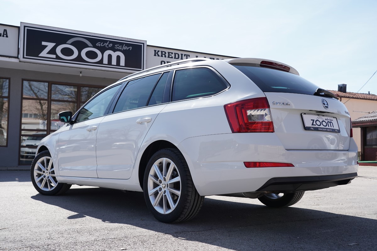 Škoda Octavia Combi 2.0 TDI  DSG