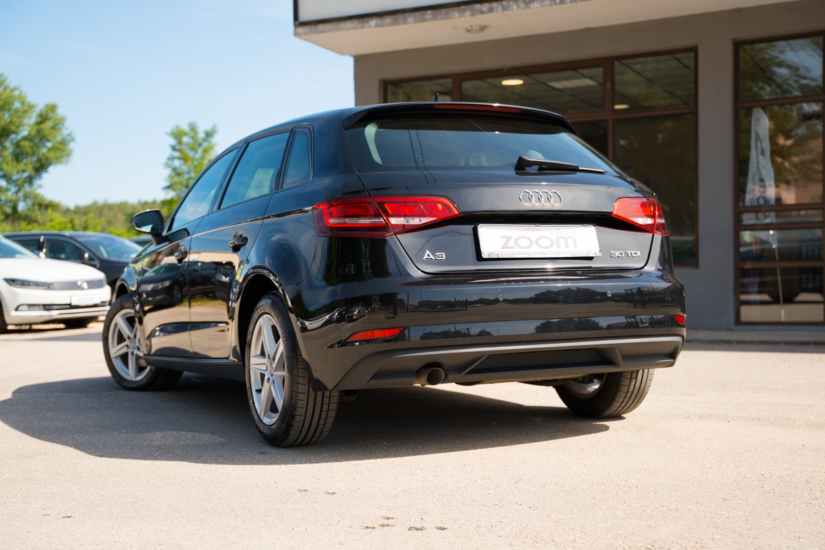 Audi A3
 30 TDI Sportback
