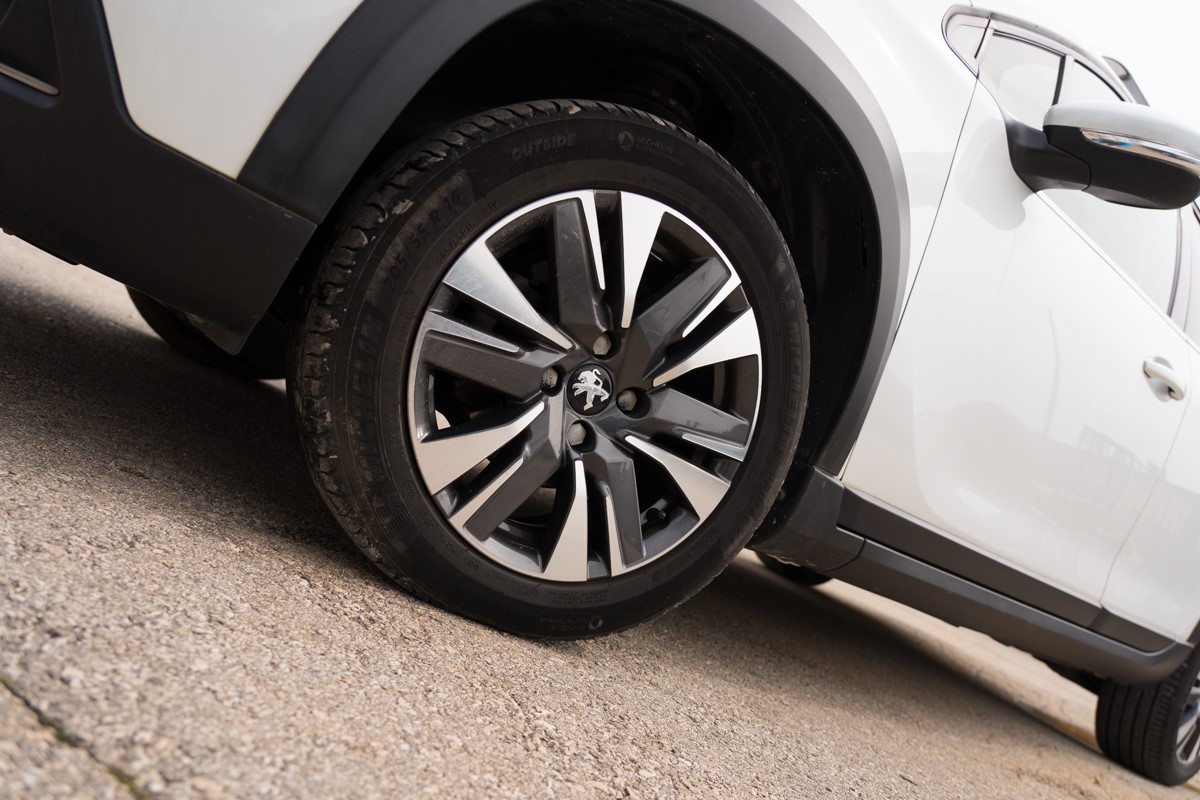 Peugeot 2008 1.6 BlueHDI