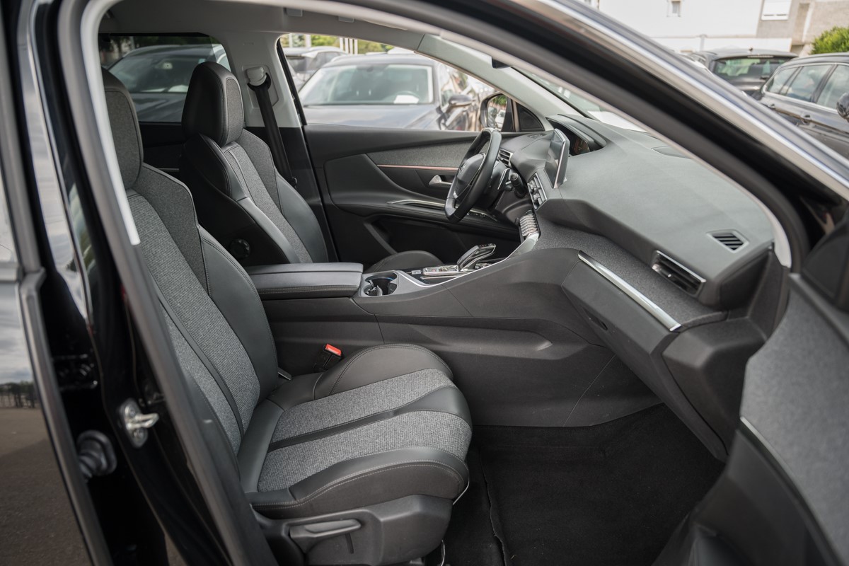 Peugeot 5008 1.5 BlueHDI ALLURE SPORT 7 sjedišta