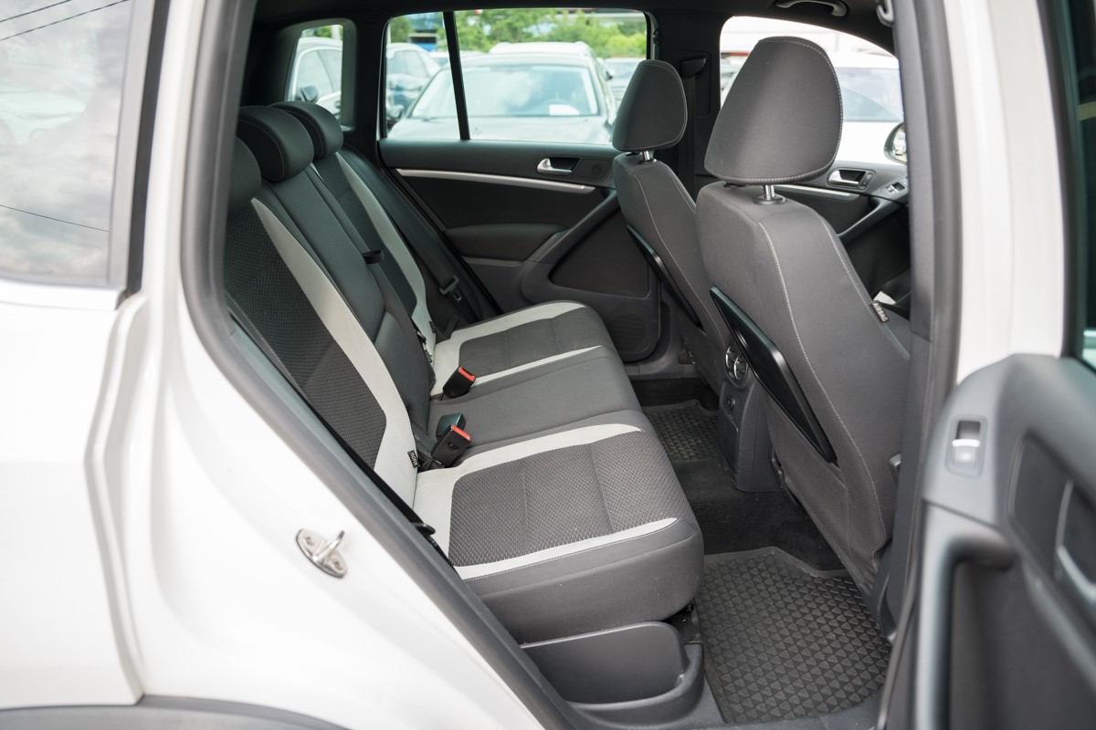 Volkswagen Tiguan
 2.0 TDI DSG R-Line 4MOTION