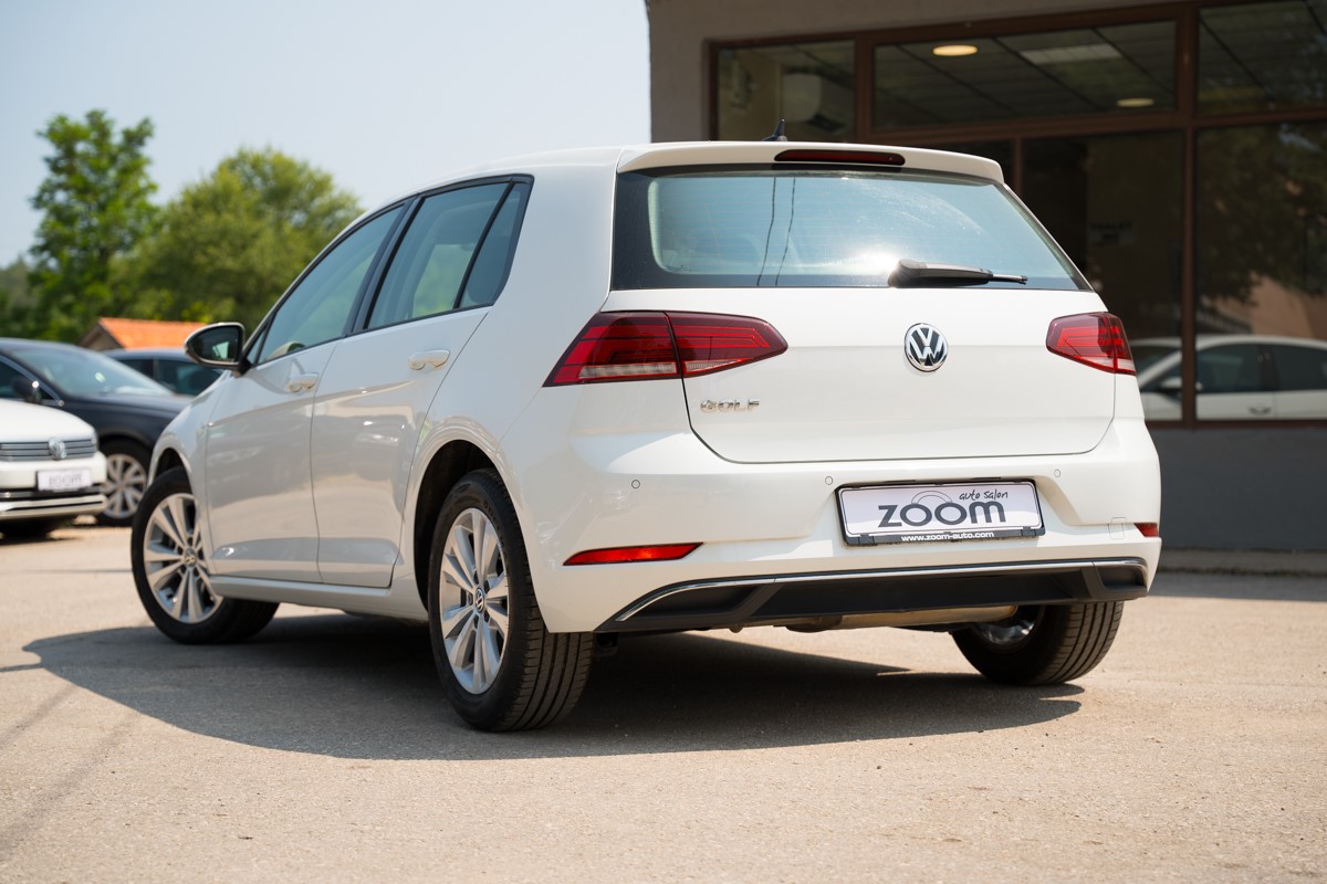 Volkswagen Golf 1.6 TDI 