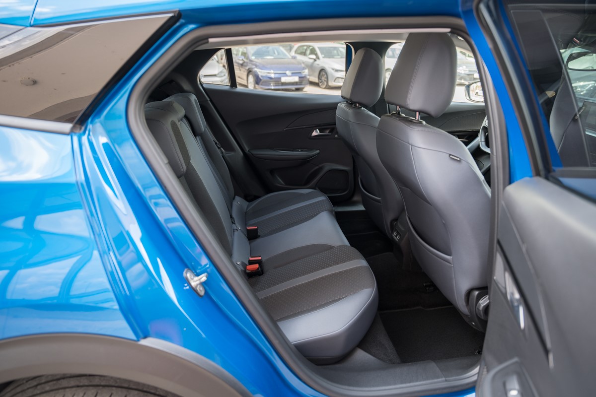 Peugeot 2008 1.5 BlueHDI ALLURE BUSINESS