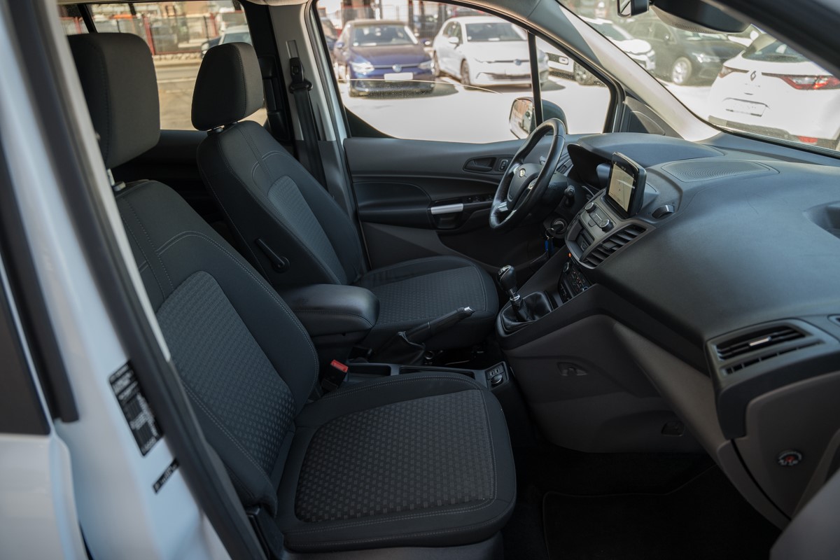 Ford
 Tourneo Connect 1.5 TDCI 7 Sjedišta