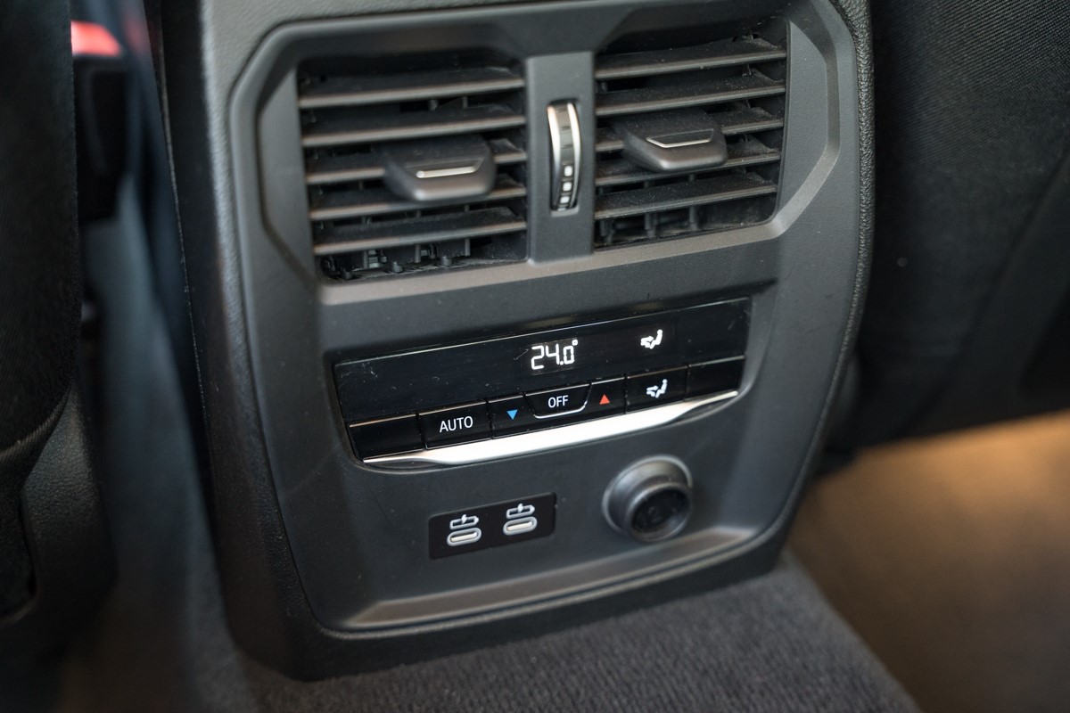 BMW
 3-Series 320 D XDrive