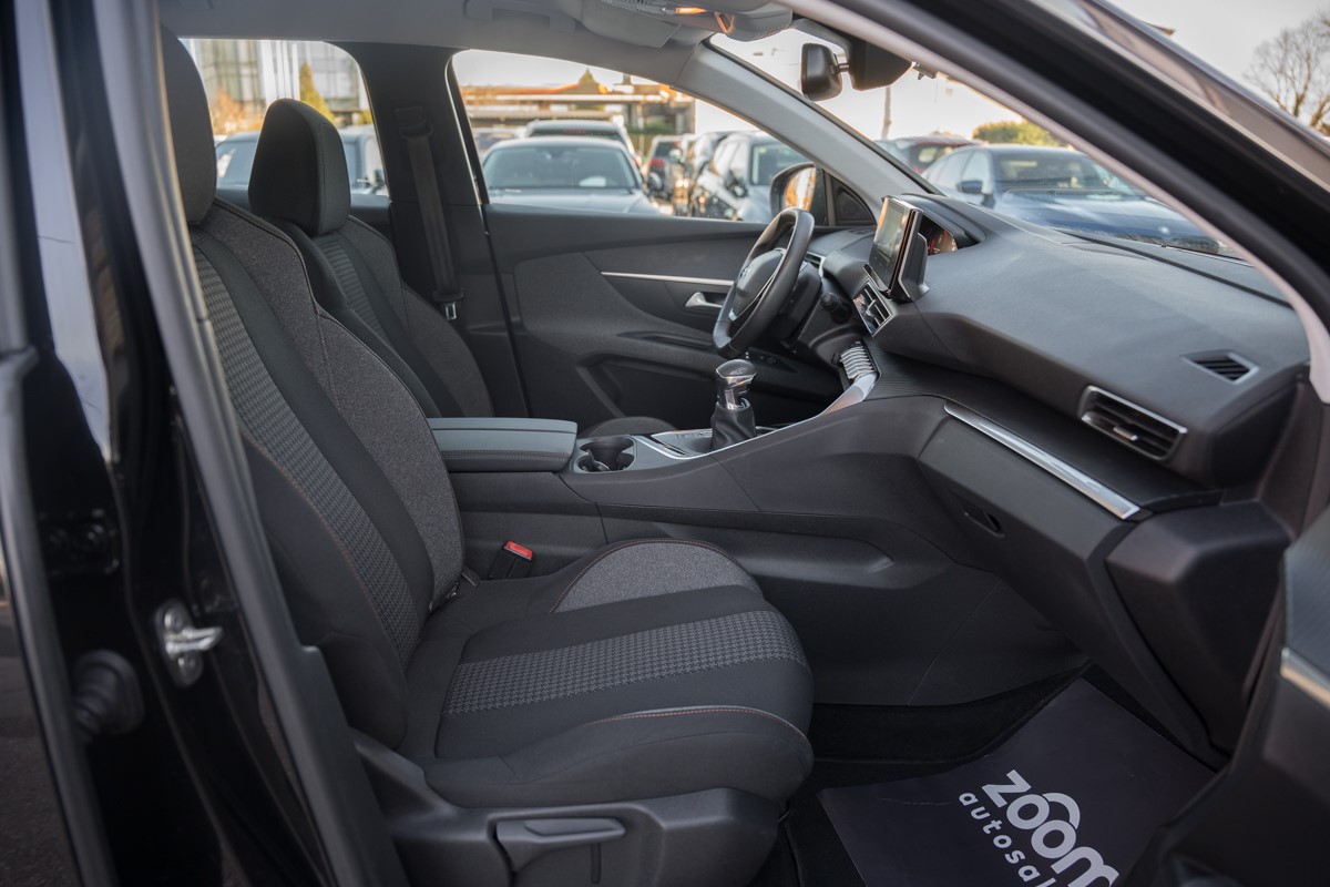 Peugeot 3008 1.5 BlueHDI