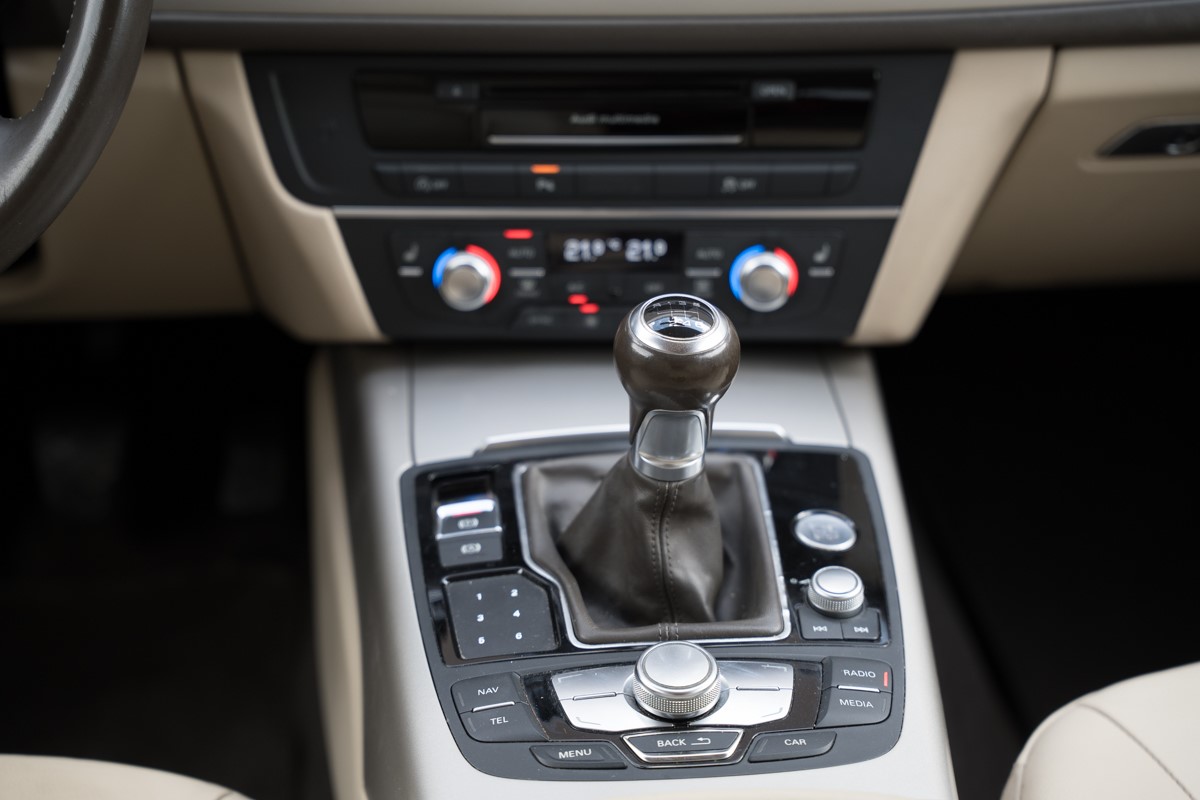Audi A6
 2.0 TDI