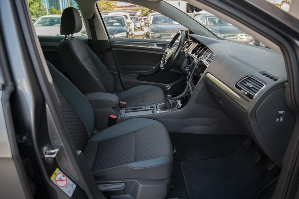 Volkswagen Golf 1.6 TDI IQ.DRIVE