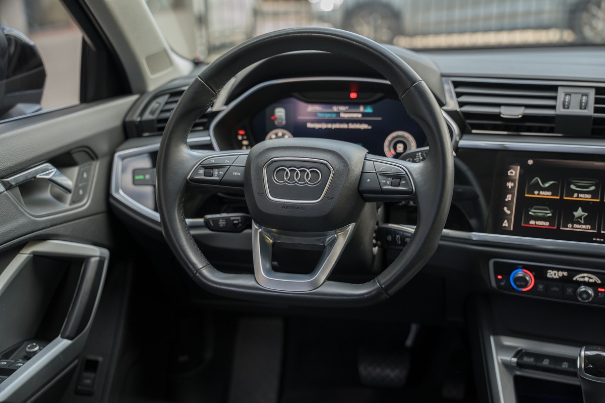Audi Q3 40 TDI S line QUATTRO