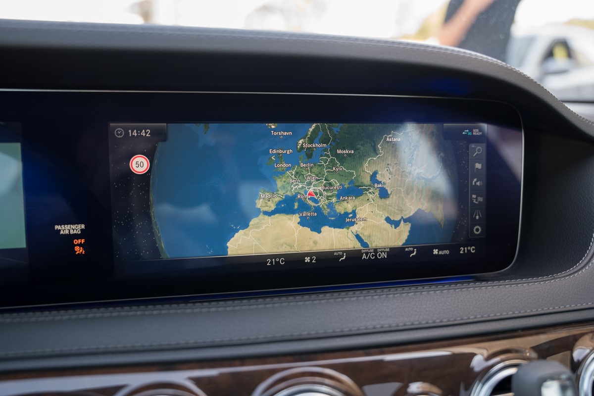Mercedes-Benz S-Class
 400 D 4 MATIC AMG