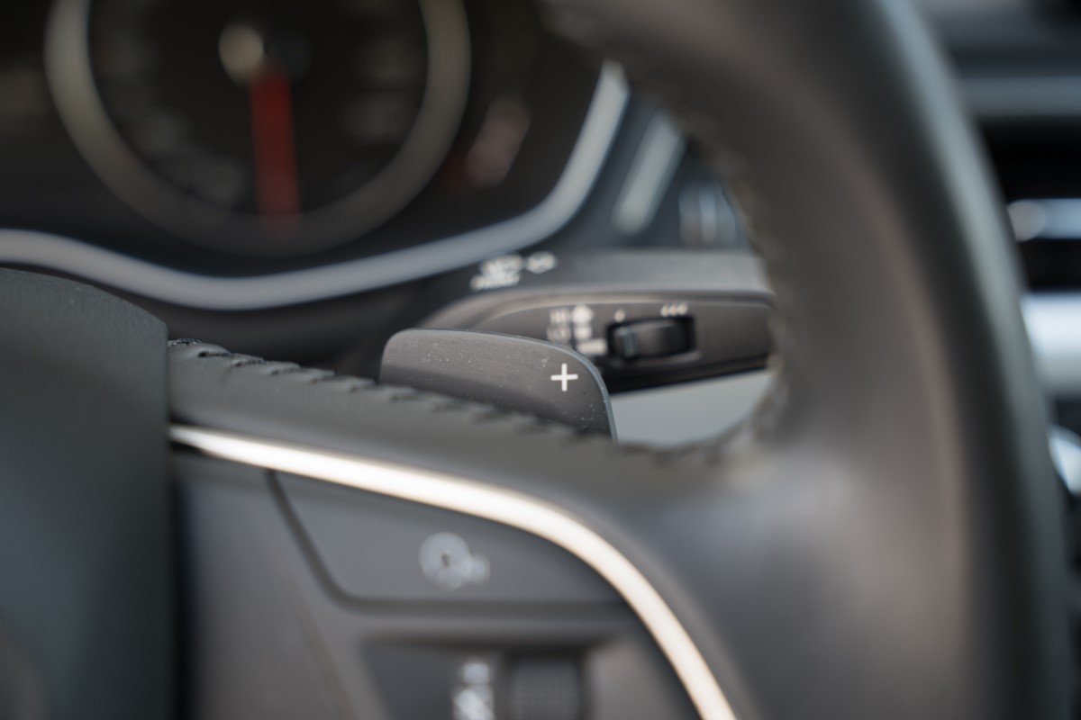 Audi A4
 35 TDI S-Tronic