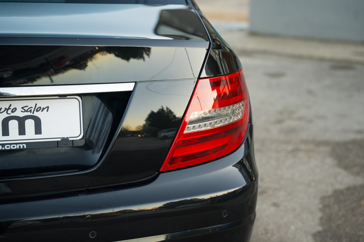 Mercedes-Benz C-Class
 180 CDI