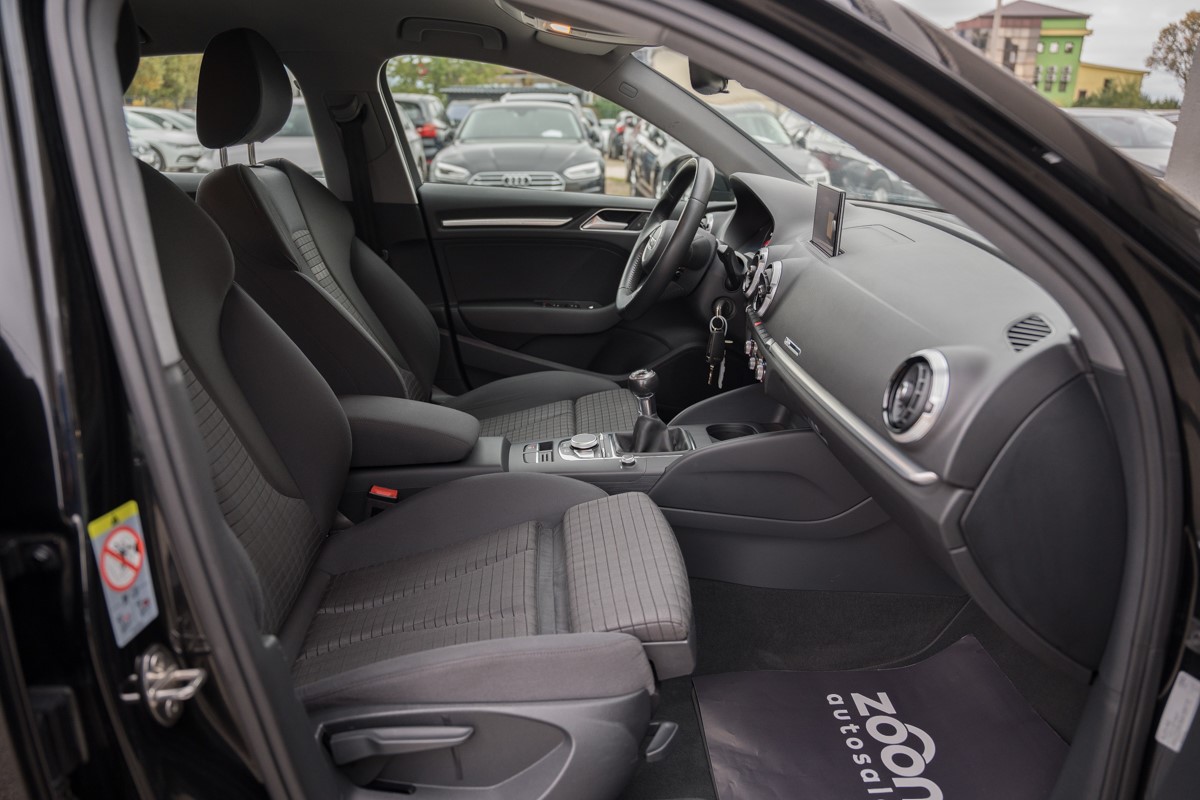 Audi A3
 30 TDI