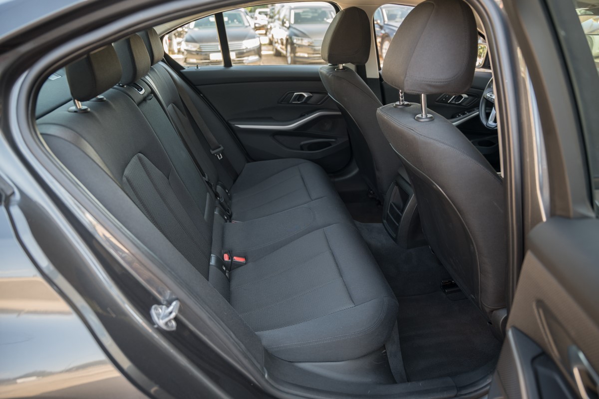 BMW
 3-Series 318 D