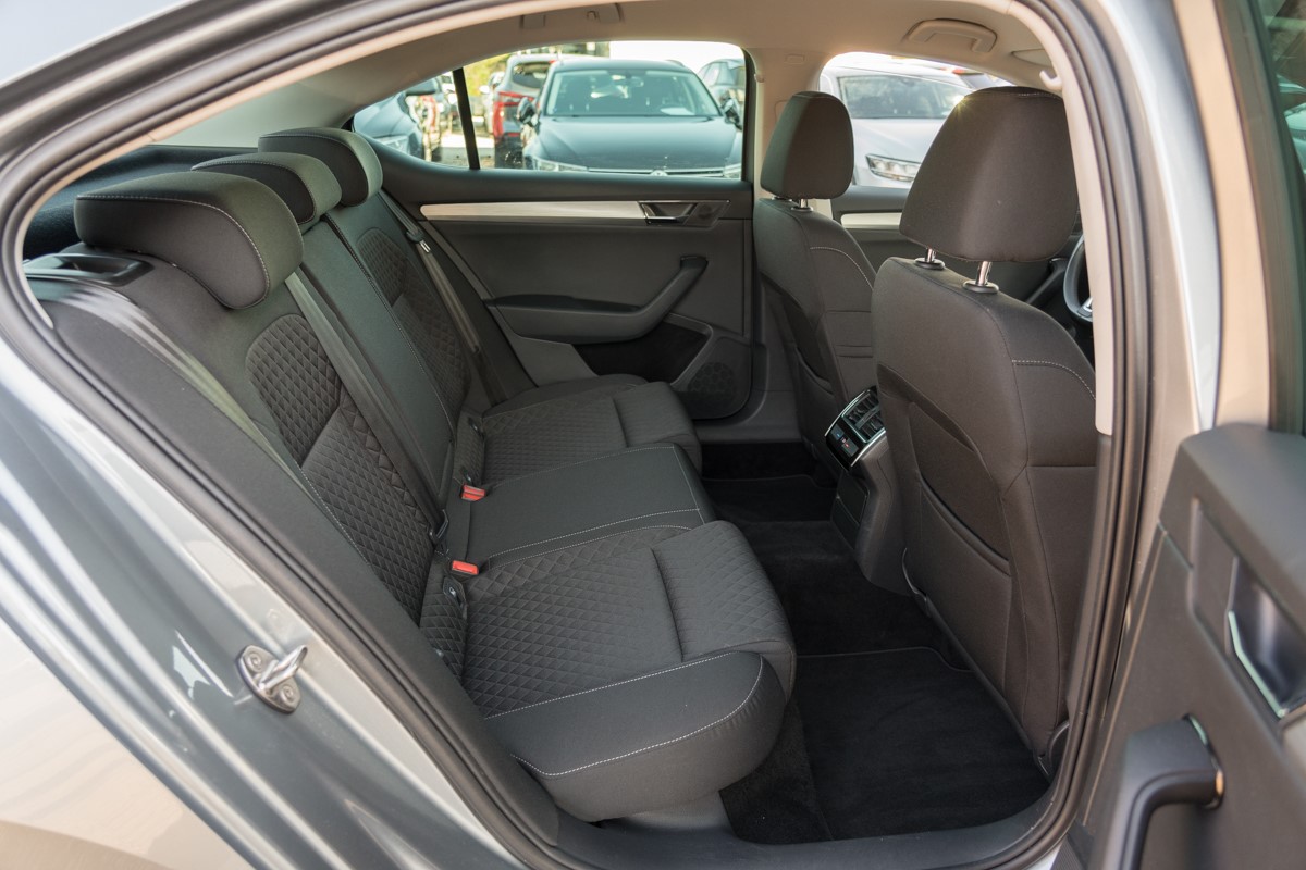 Škoda Superb 1.6TDI  DSG