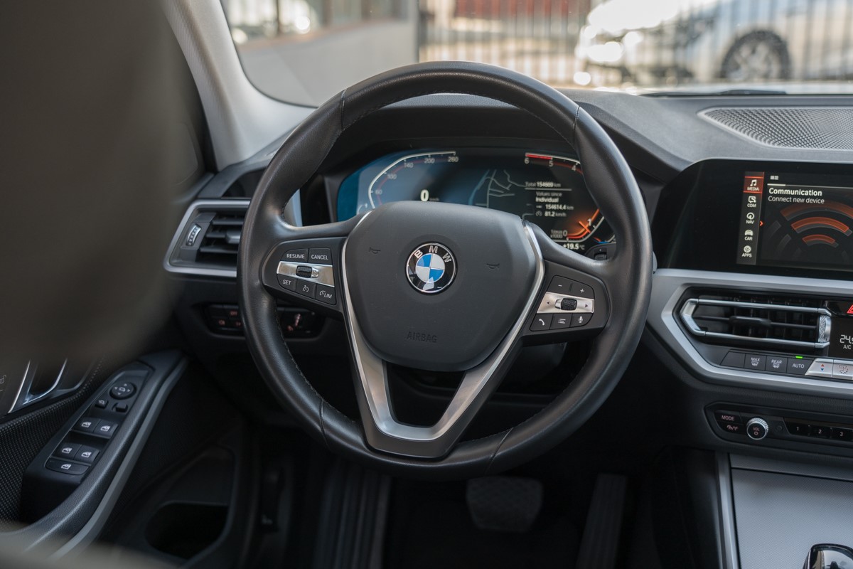 BMW
 3-Series 318 d