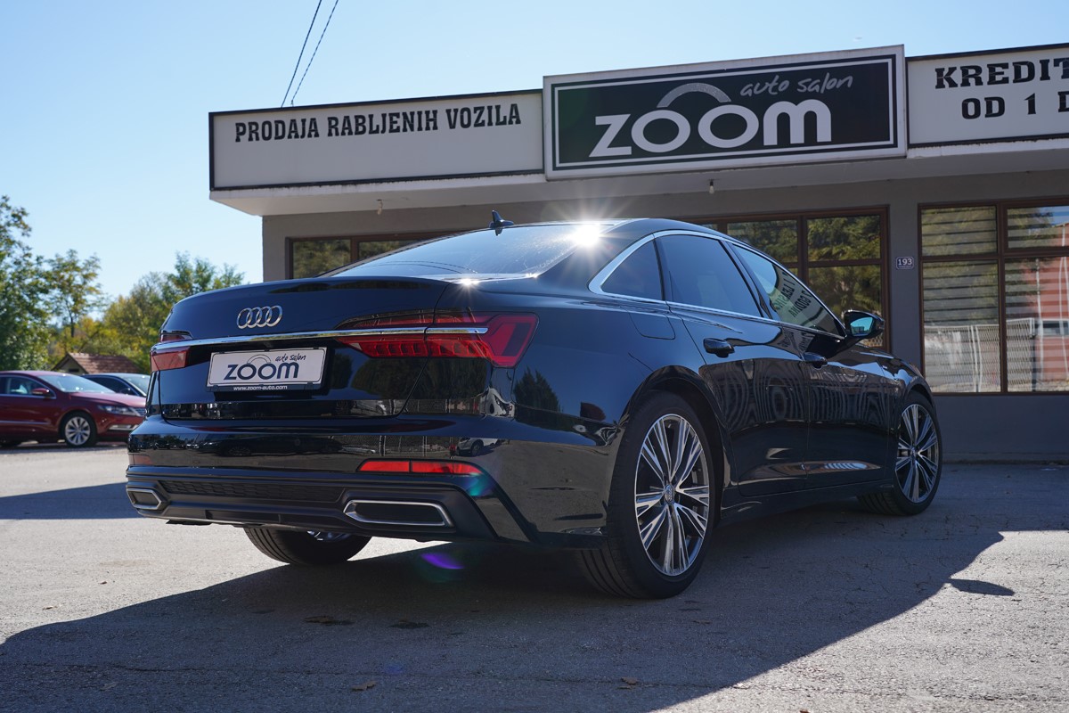 Audi A6
 40 TDI S-LINE S-TRONIC