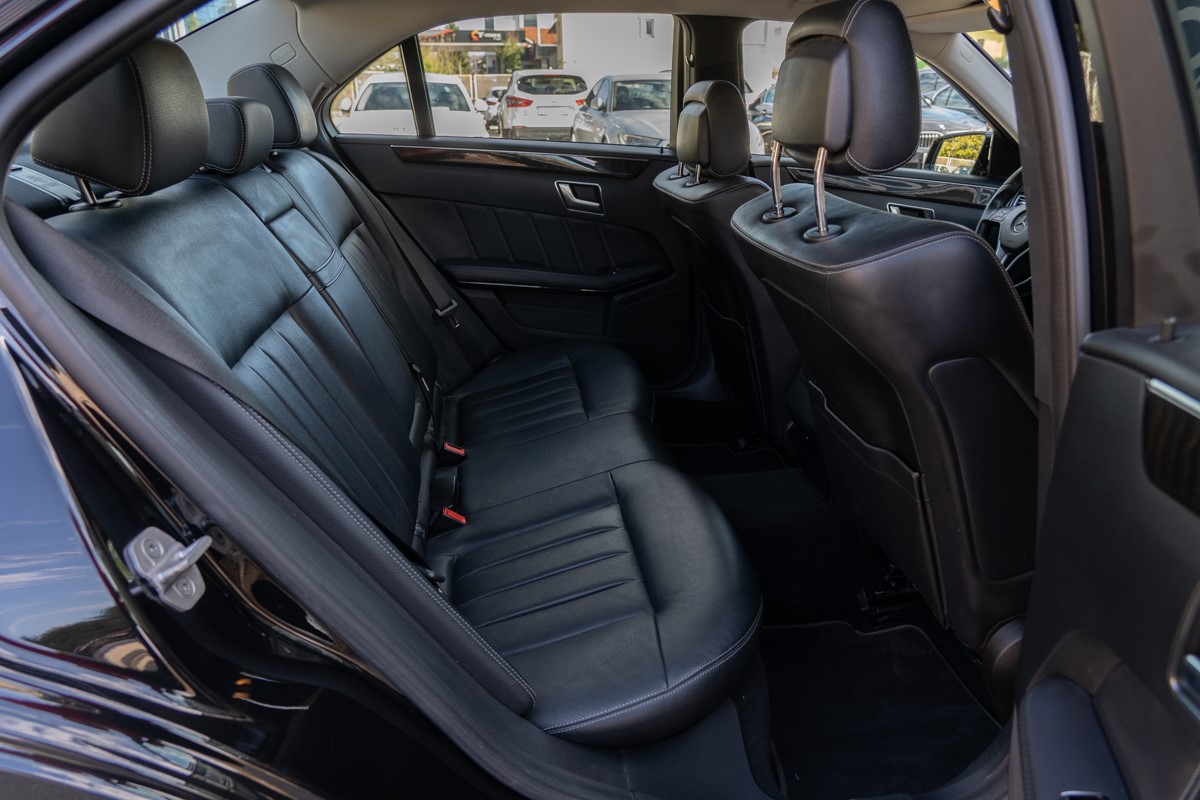 Mercedes-Benz E-Class
 E-350