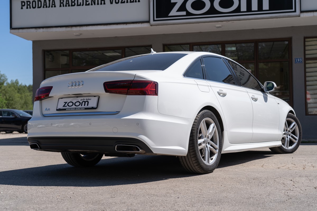 Audi A6
 2,0 TDI S-line
