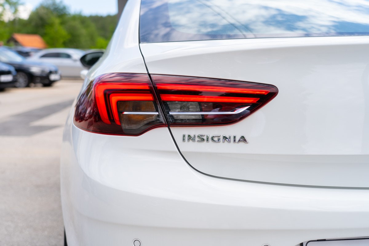 Opel Insignia 1,6 GrandSport