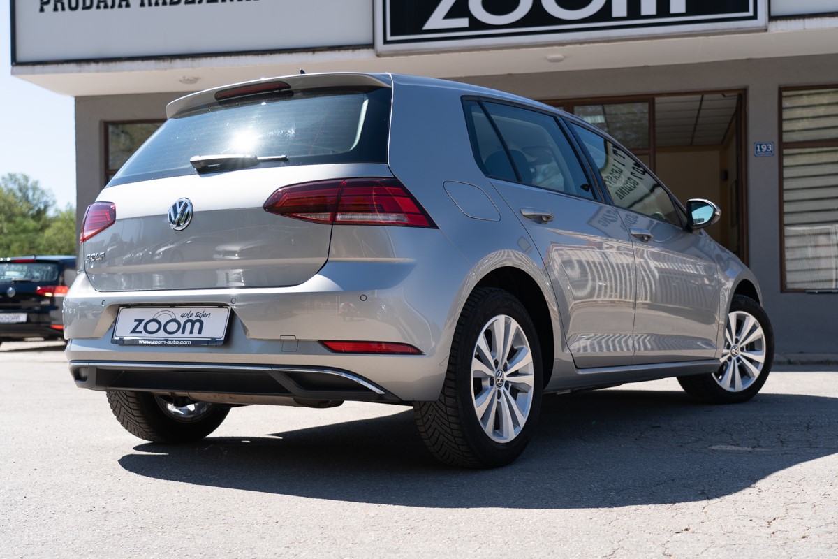 Volkswagen Golf 1,6 TDI CONFORTLINE BUSINESS