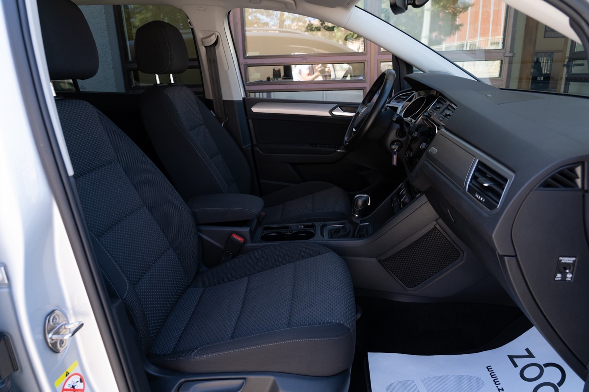 Volkswagen Touran 2.0 TDi Confortline Business DSG7