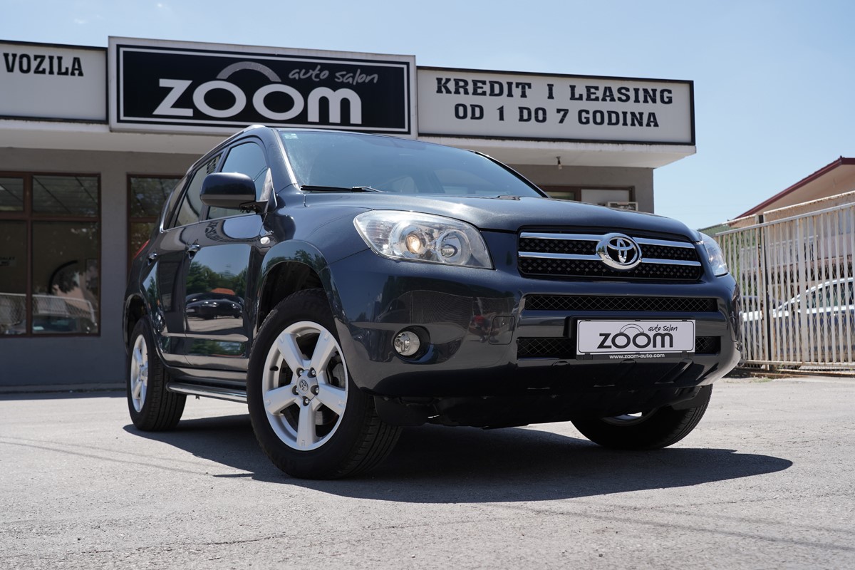 Toyota
 RAV4
 2,2 D