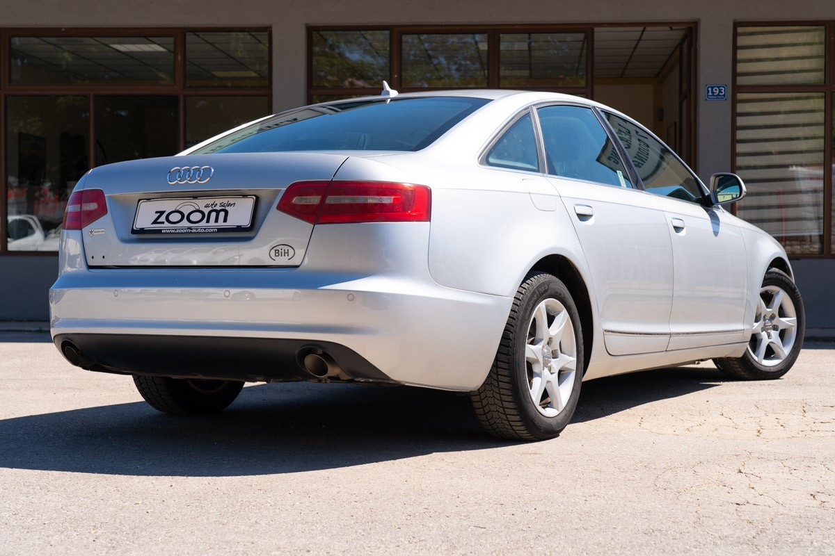 Audi A6
 2,0 TDI