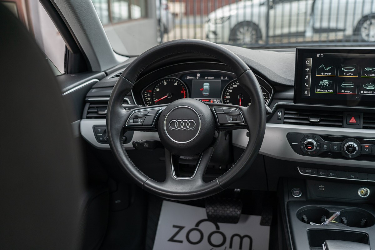 Audi A4
 2,0 TDI