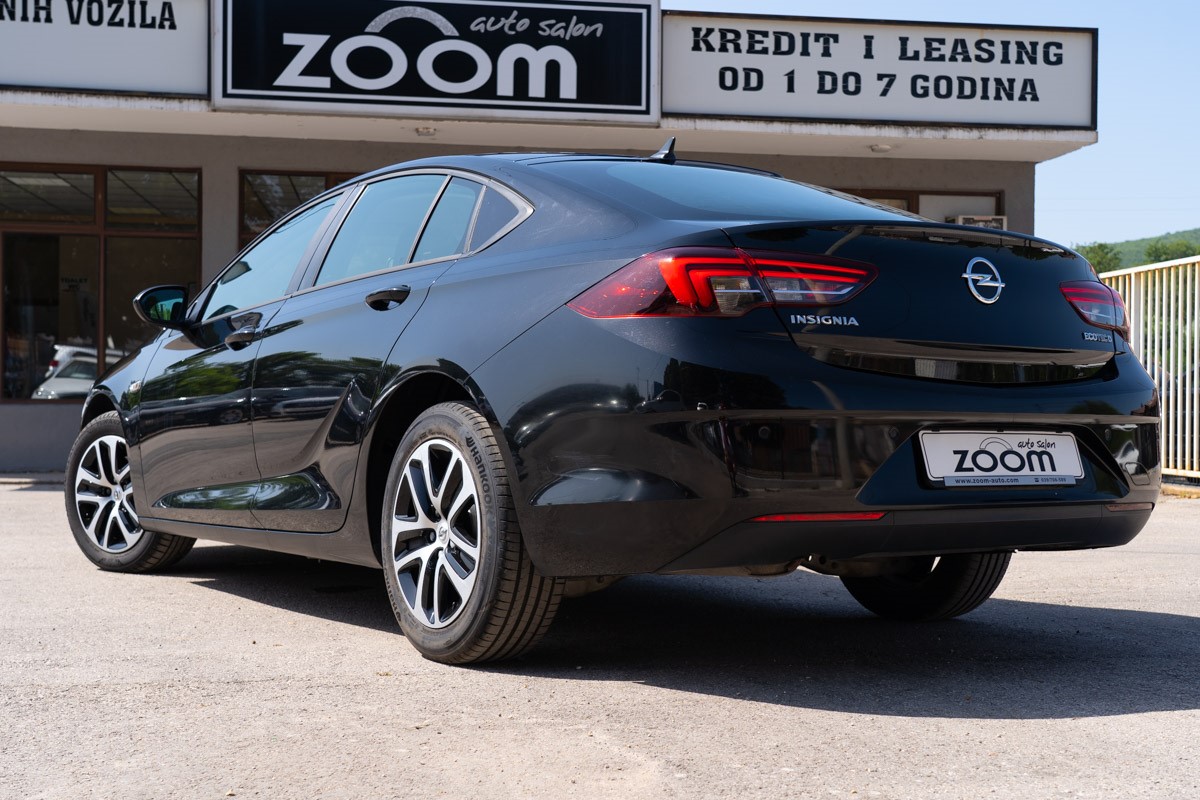 Opel Insignia 1.6 D