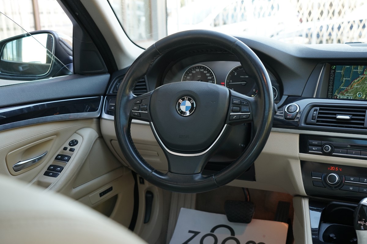 BMW
 5-Series 525 D XDRIVE