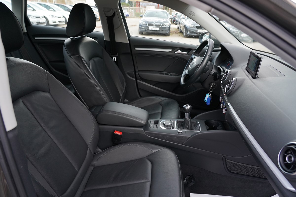 Audi A3
 1,6 TDI