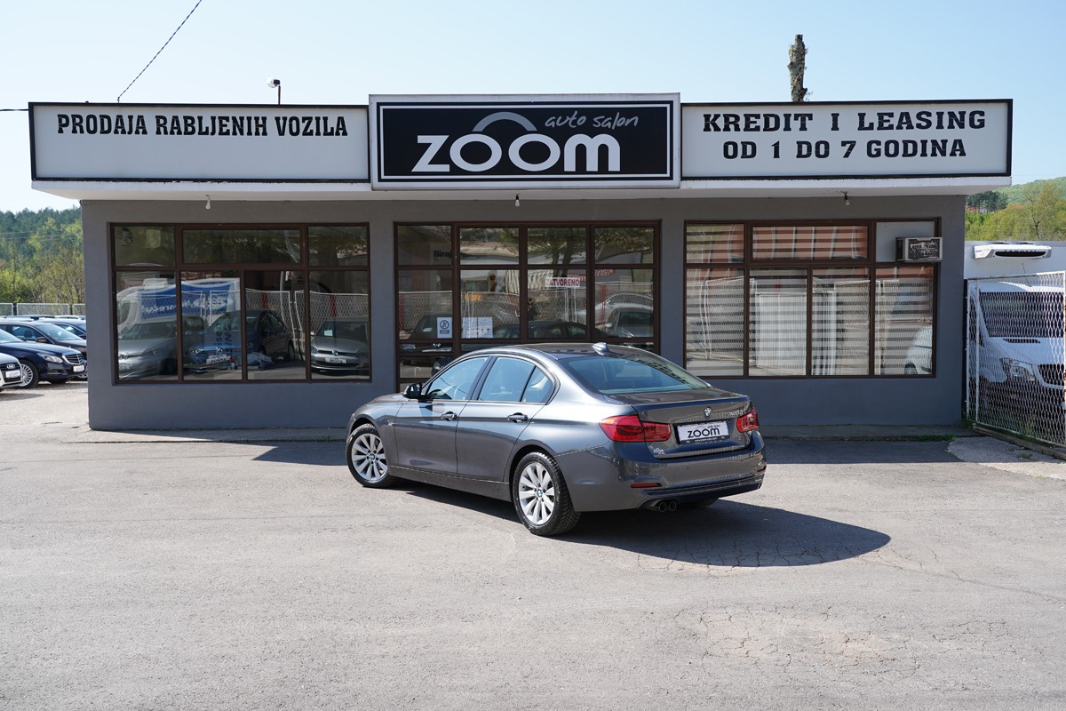 BMW
 3-Series 320 d Automatik 