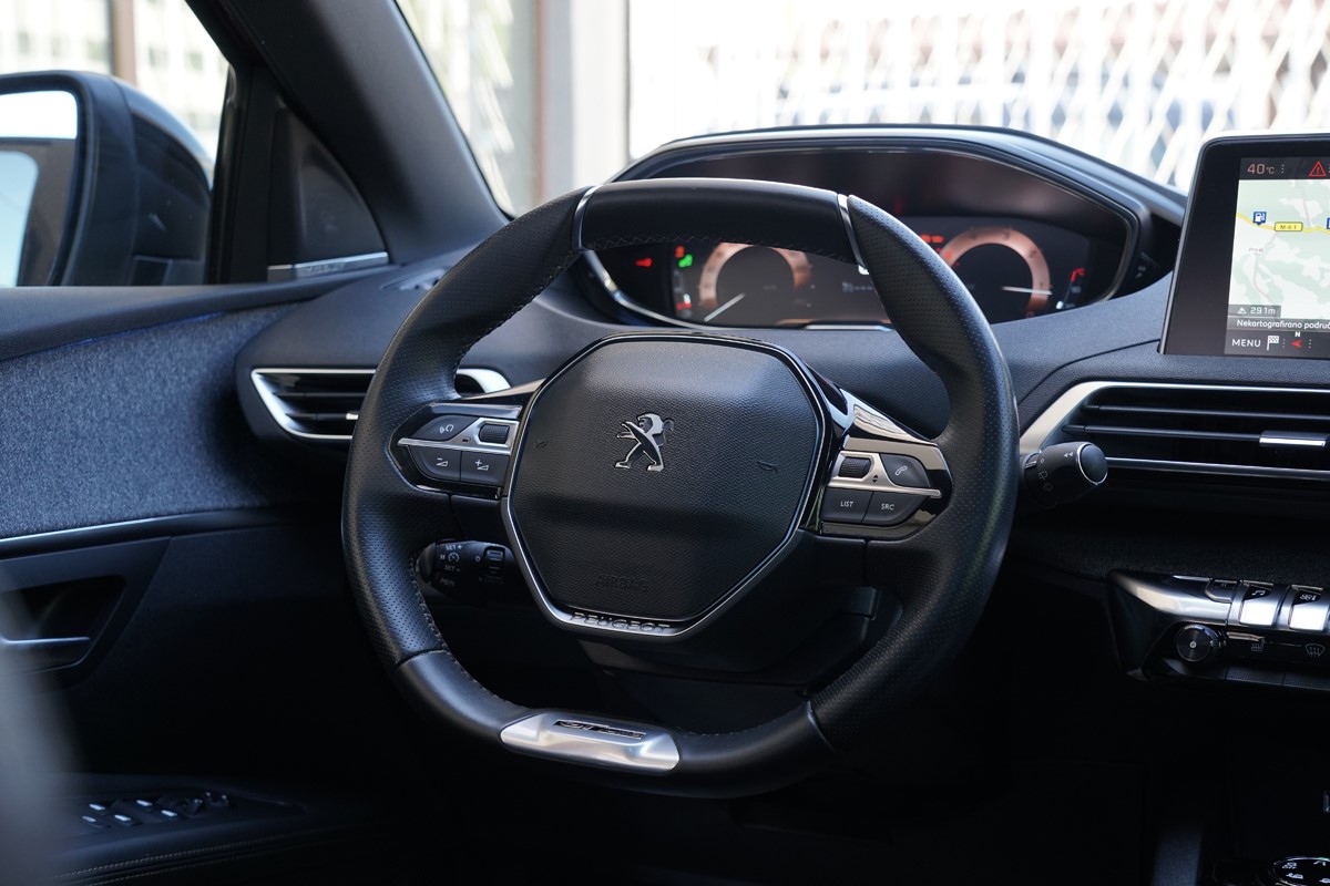 Peugeot 3008 2.0 BLUEHDI