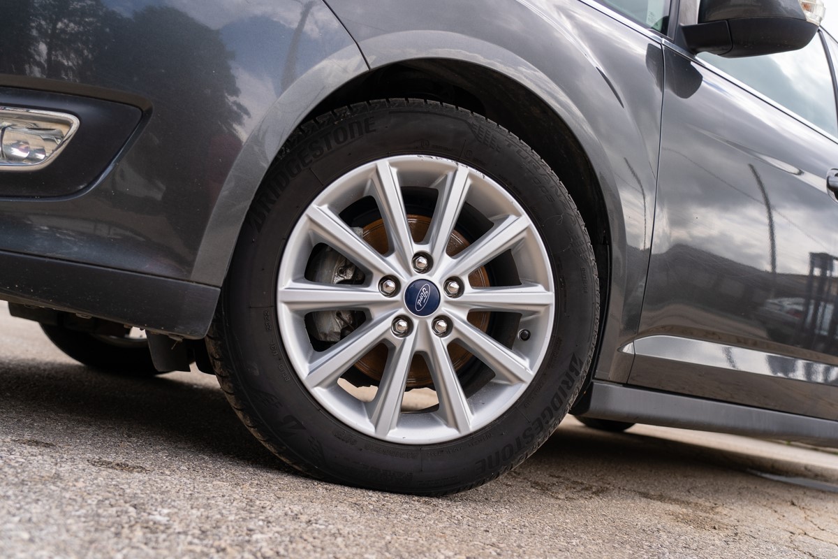 Ford
 C-MAX 1,5 TDCI