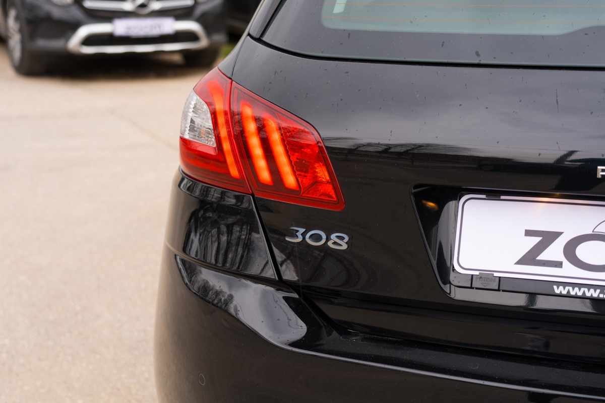 Peugeot 308 1.6 BlueHDI
