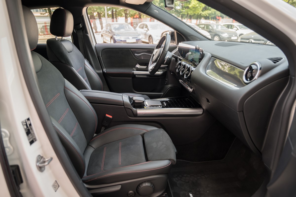 Mercedes-Benz GLA 200 D AMG