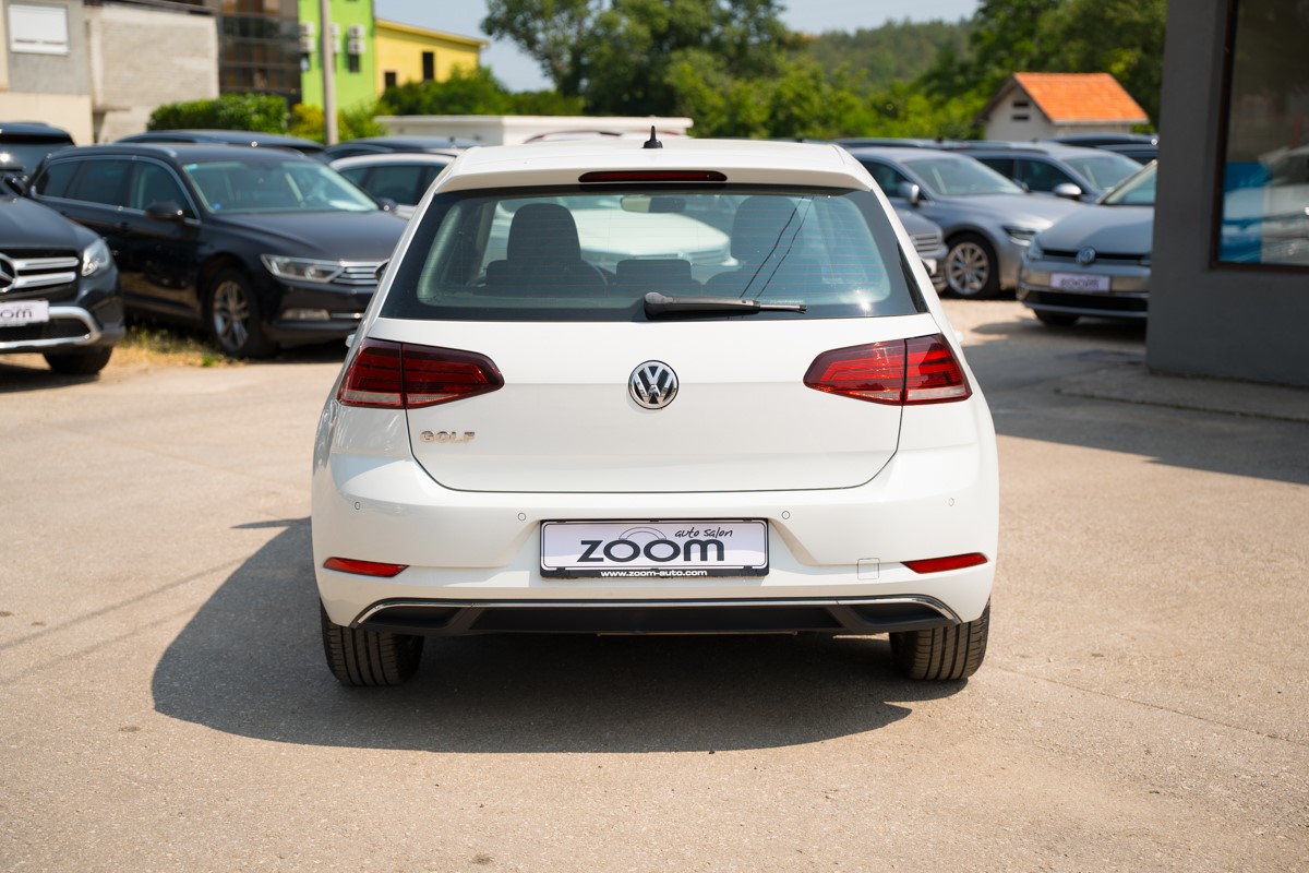 Volkswagen Golf 1.6 TDI 