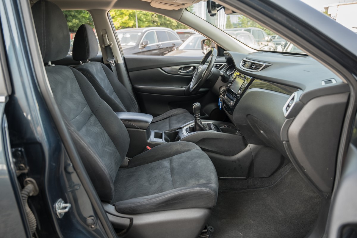 Nissan
 X-TRAIL 1.6 DCI