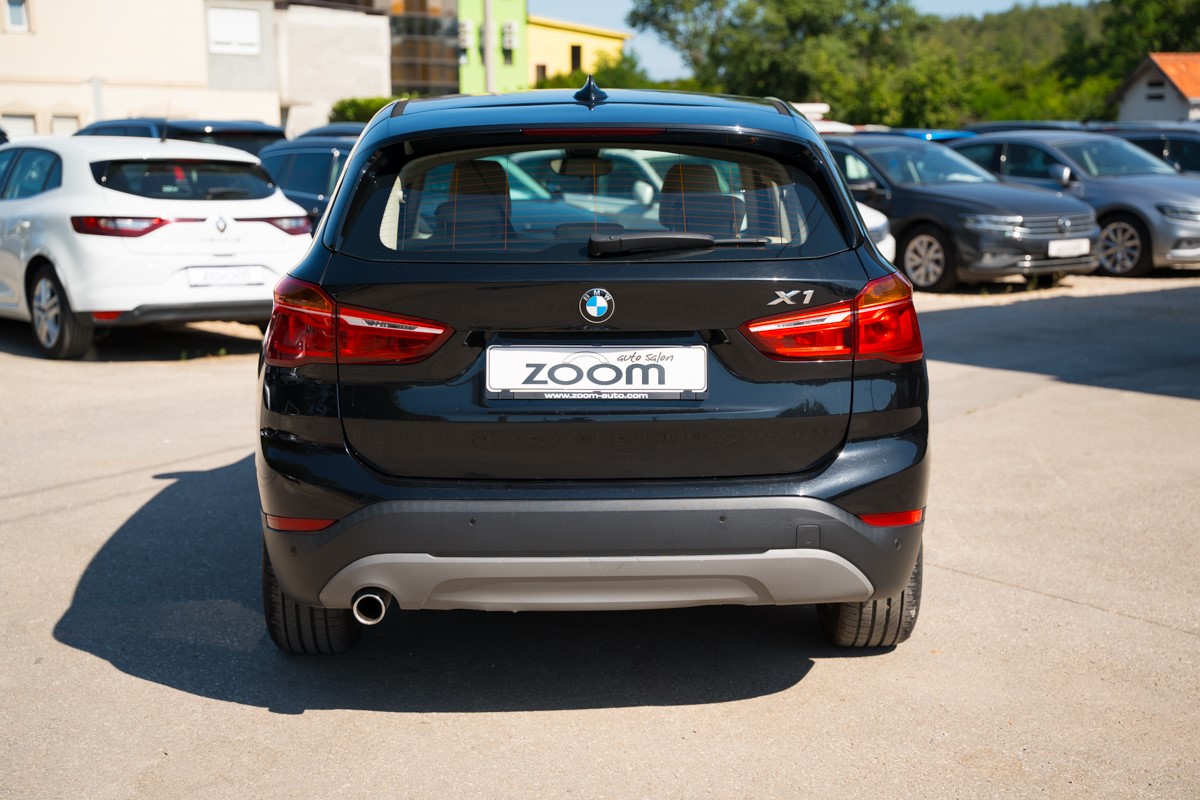 BMW
 X1  SDrive 18D
