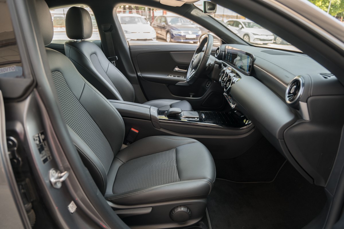 Mercedes-Benz CLA-Class 200 D