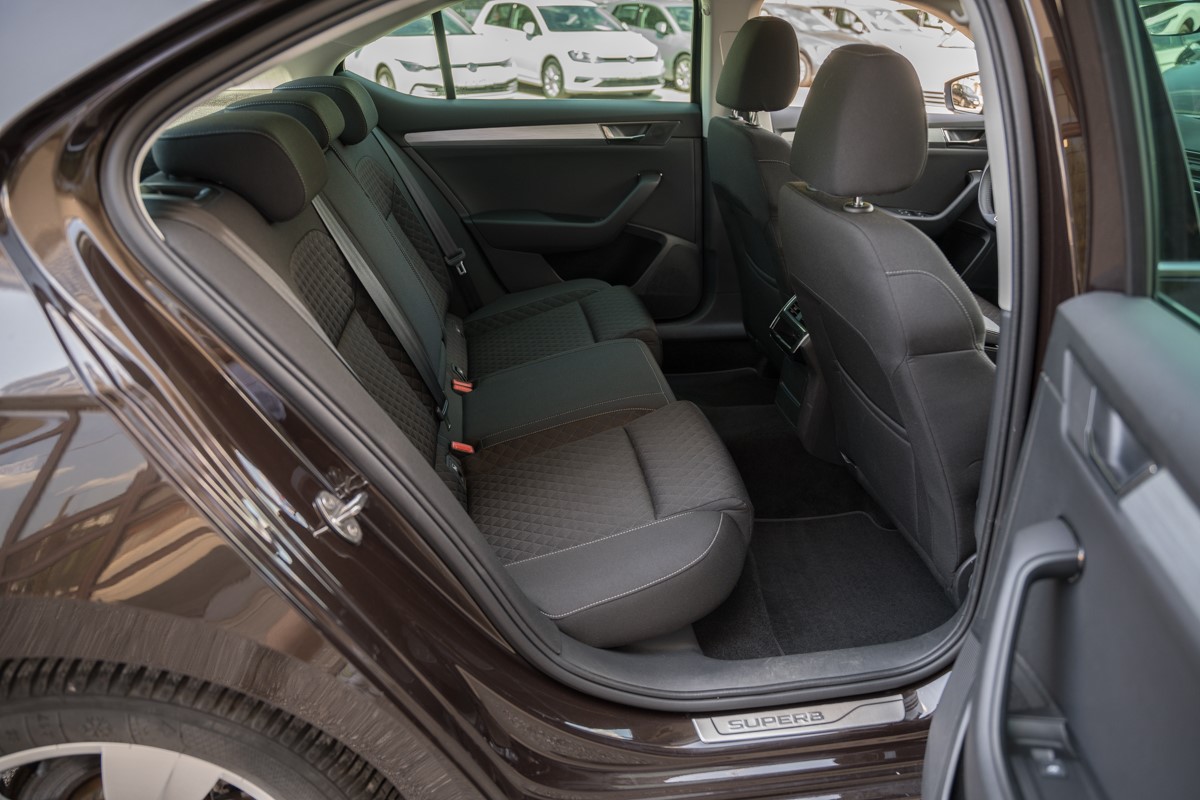 Škoda Superb 2.0 TDI DSG